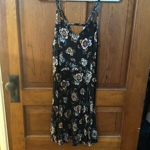 Mud brand dress, black with floral print size large